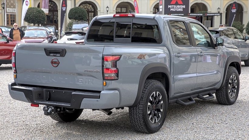Nissan pickup truck